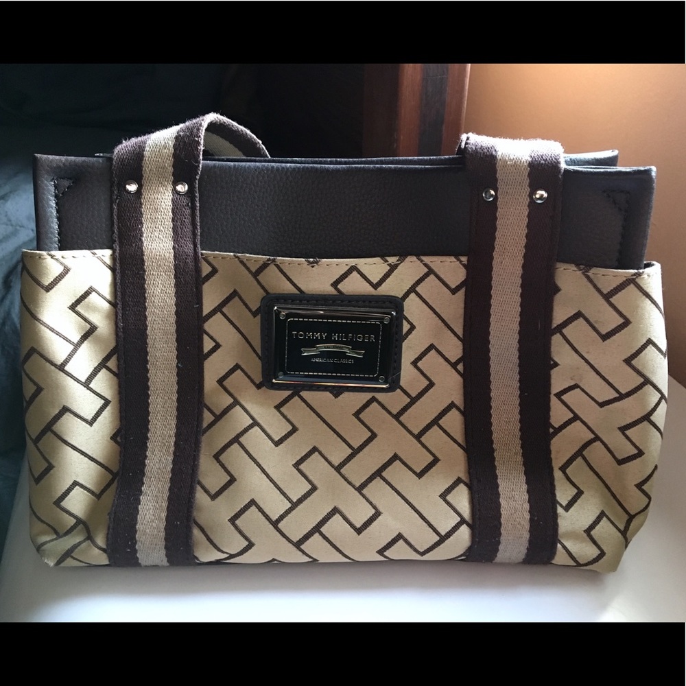 Tommy Hilfiger purse